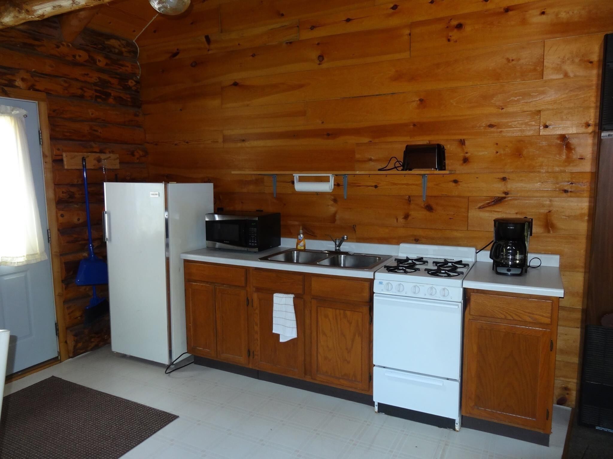 Waterfront Cabin on the Paint River!