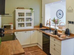 Dishwasher - 2 bedroom accommodation in Thirsk (Thirsk)