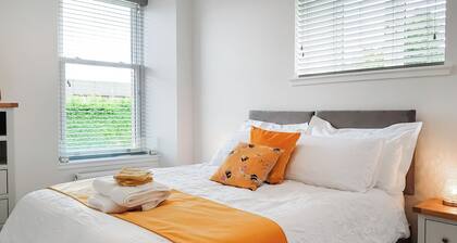 2 bedroom accommodation in Falkland