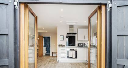 Wisteria Lodge - UKC5804