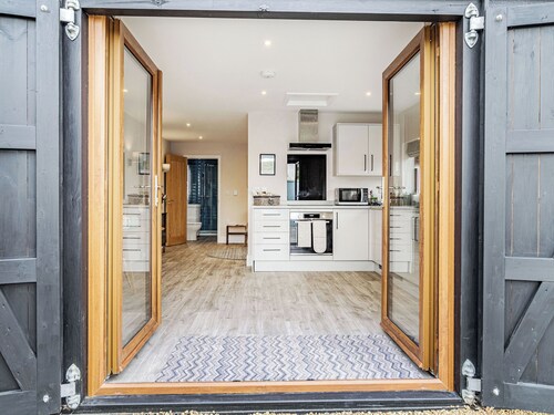 Wisteria Lodge - UKC5804