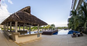 Pool - Condo at Bonfil with 3 Balconies/Pool Beach Club (Acapulco)