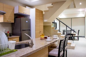 Superior Apartment | Private kitchen - Condo at Bonfil with 3 Balconies/Pool Beach Club (Acapulco)