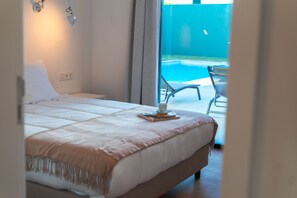 4 chambres, chambres insonorisées, fer et planche à repasser
