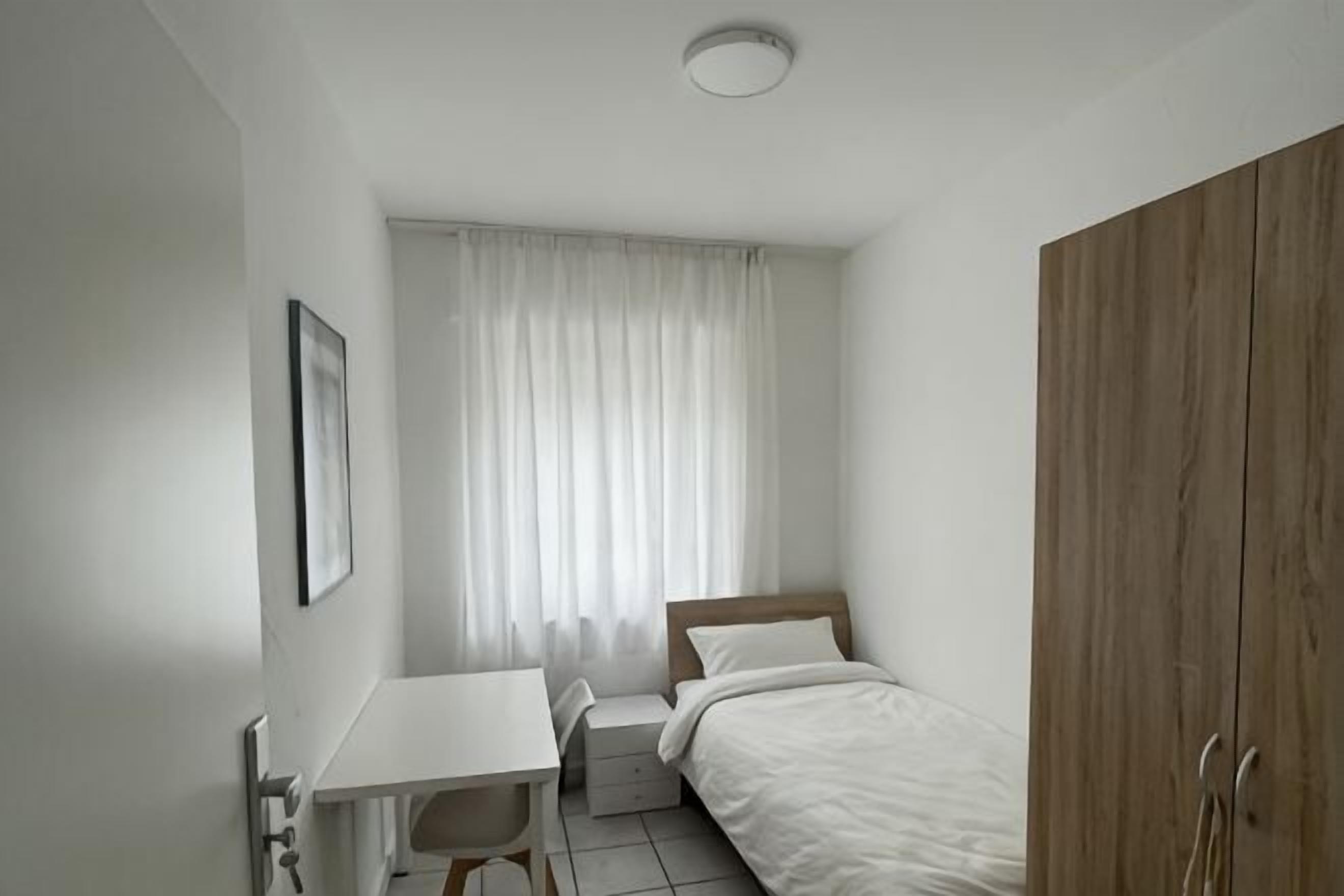Desk, free WiFi, bed sheets