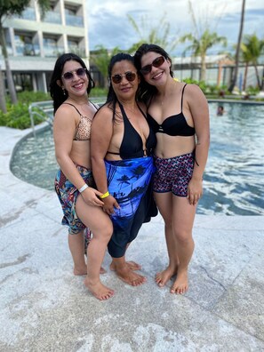 Piscine intérieure, piscine extérieure