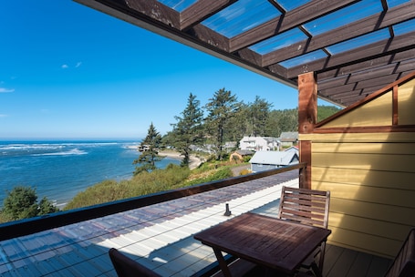 Two Doubles with Balcony, Bay View (3rd Floor) | Terrace/patio