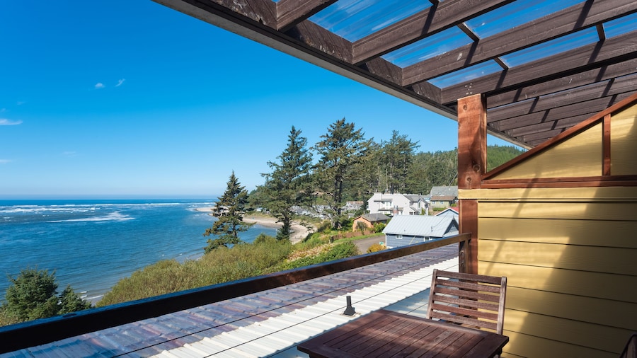 Terimore Bayfront Inn