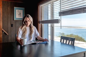 Queen Room with Loft and Bay View | Udsigt fra værelset