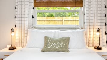 3 habitaciones, tabla de planchar con plancha, wifi y ropa de cama