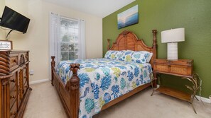 3 bedrooms, desk, iron/ironing board, free WiFi