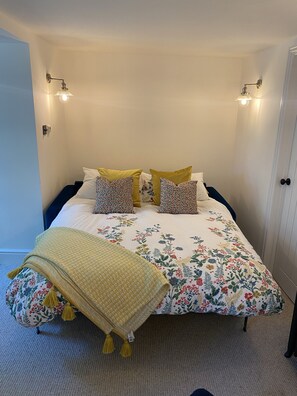 Luxury-Apartment, mit Bad (The Garden Hideaway)