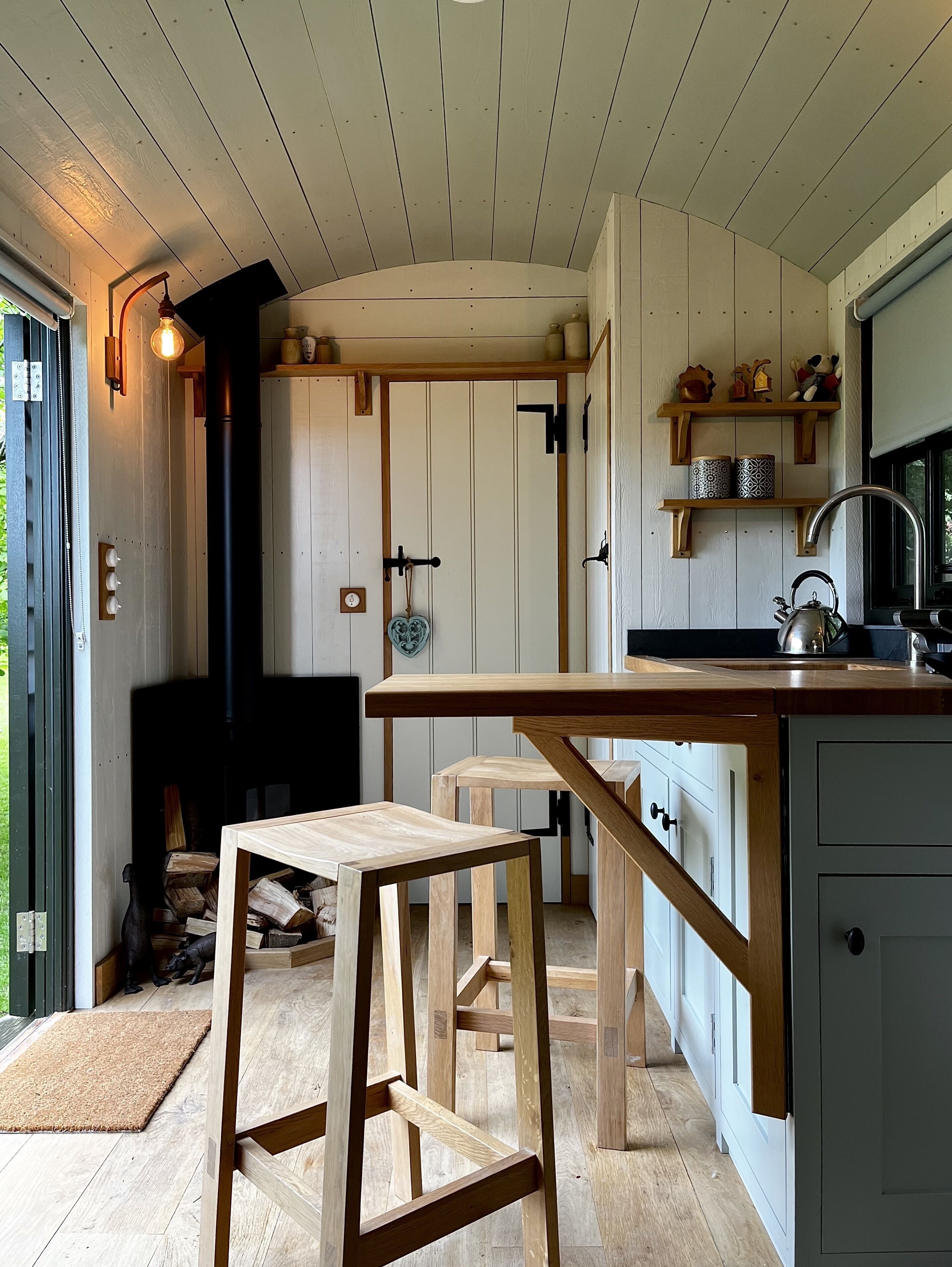 Luxury Cabin, Ensuite (The Jolly Potter) | Interior