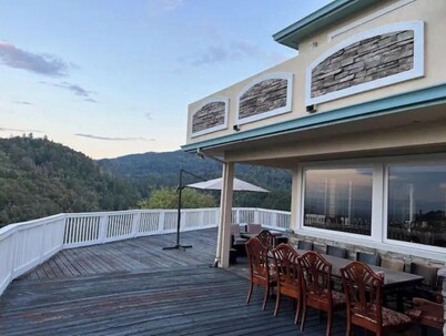 Cheerful, Private, Large Villa with Gorgeous View