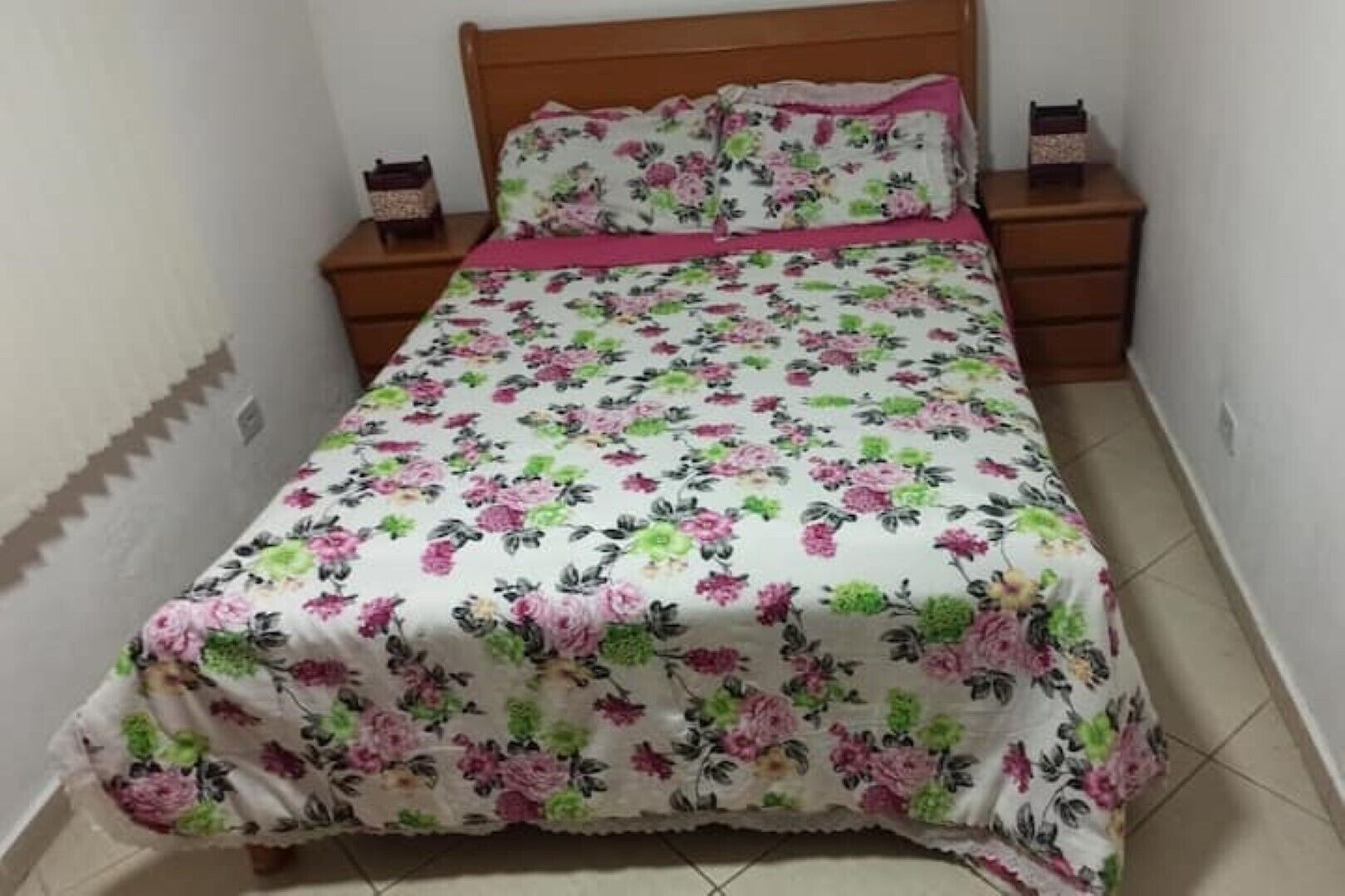 2 quartos, escrivaninha, ferros/tábuas de passar roupa, Wi-Fi