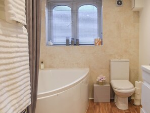 Towels - South Wing Coldharbour Park Farm (Liss)
