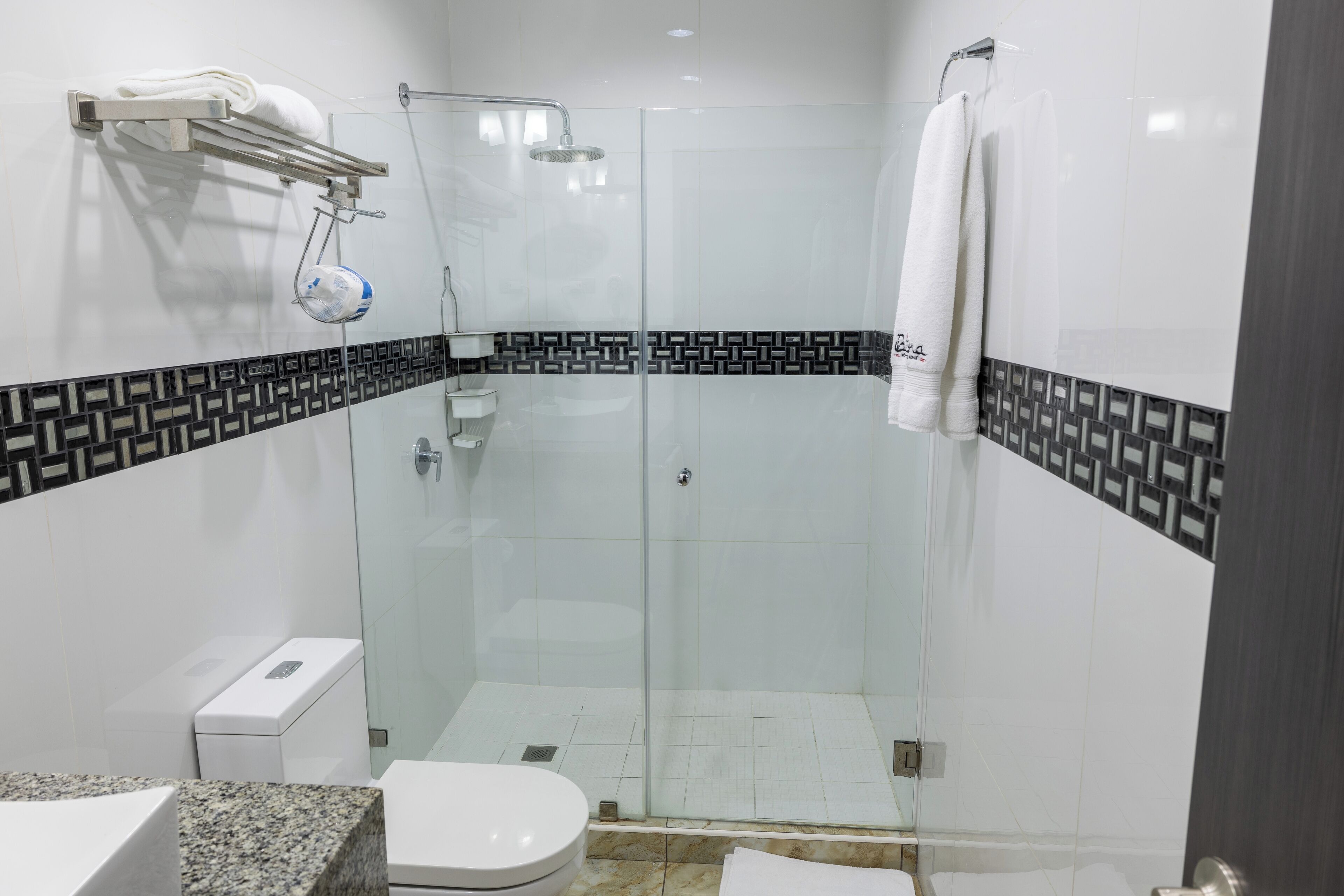 Foto - Basha Hotel & Restaurant