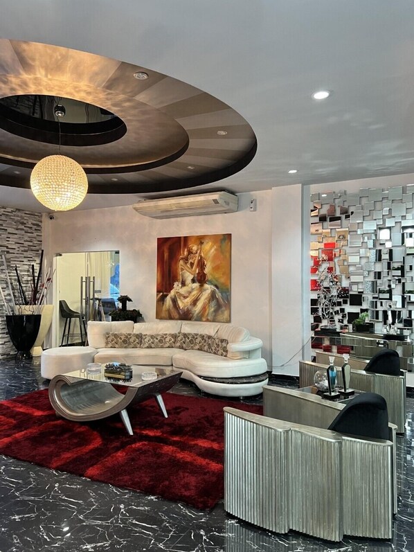 Reception - Basha Hotel & Restaurant (San Pedro Sula)