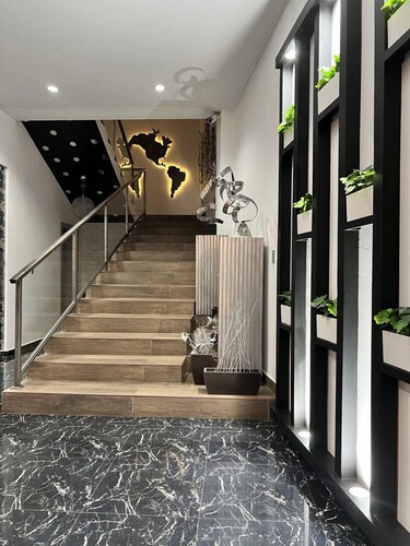 Basha Hotel & Restaurant