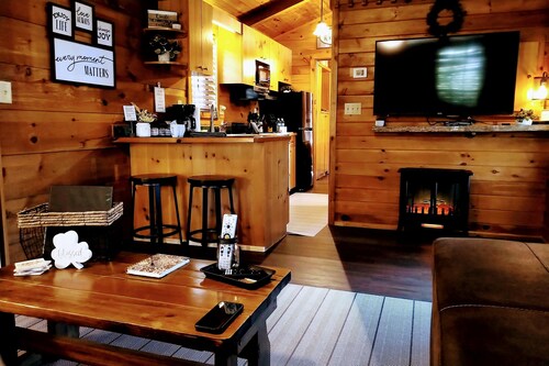 Hilltop Cabin