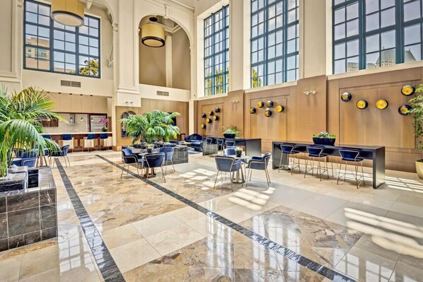 تناول الطعام