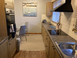 Bungalow, baño privado | Cocina compartida