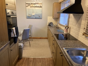 Bungalow, eigenes Bad | Gemeinschaftsküche