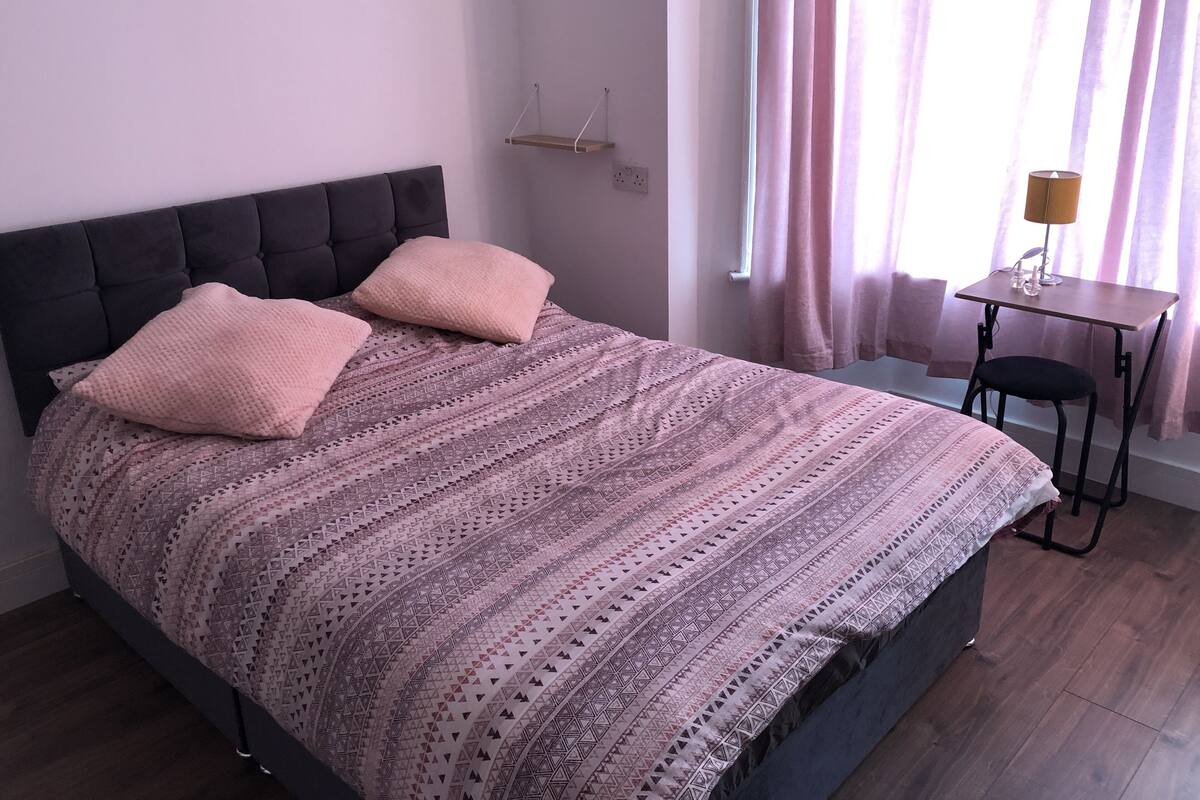 Classic Double Room, Shared Bathroom | 1 bedroom