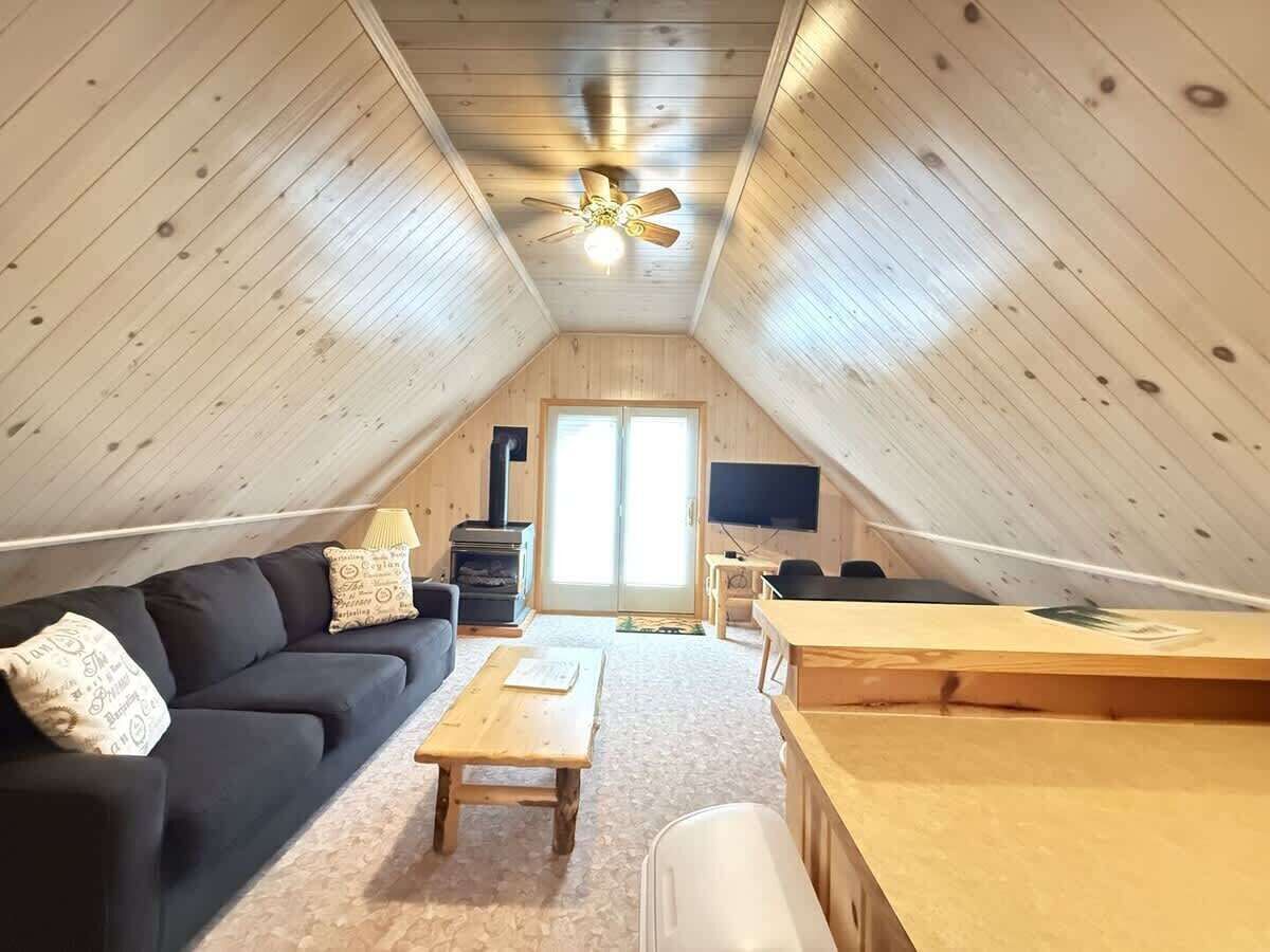 智能電視、壁爐、 辦公室