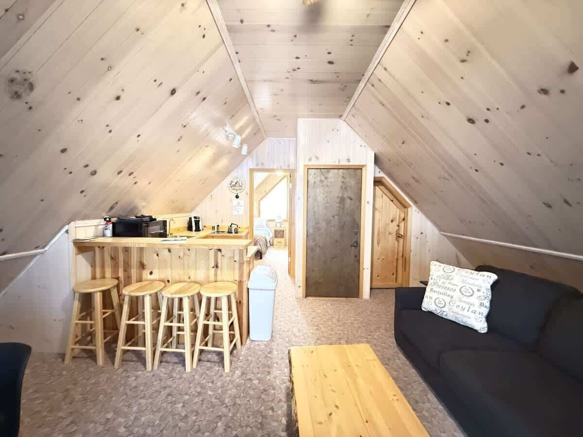 Smart TV, fireplace, DVD player