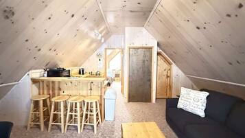 Smart TV, fireplace, offices