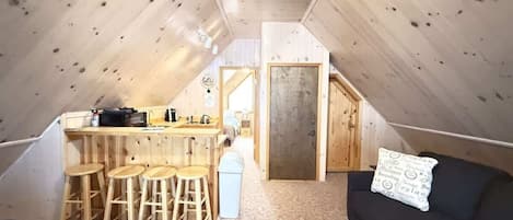 Smart TV, fireplace, DVD player