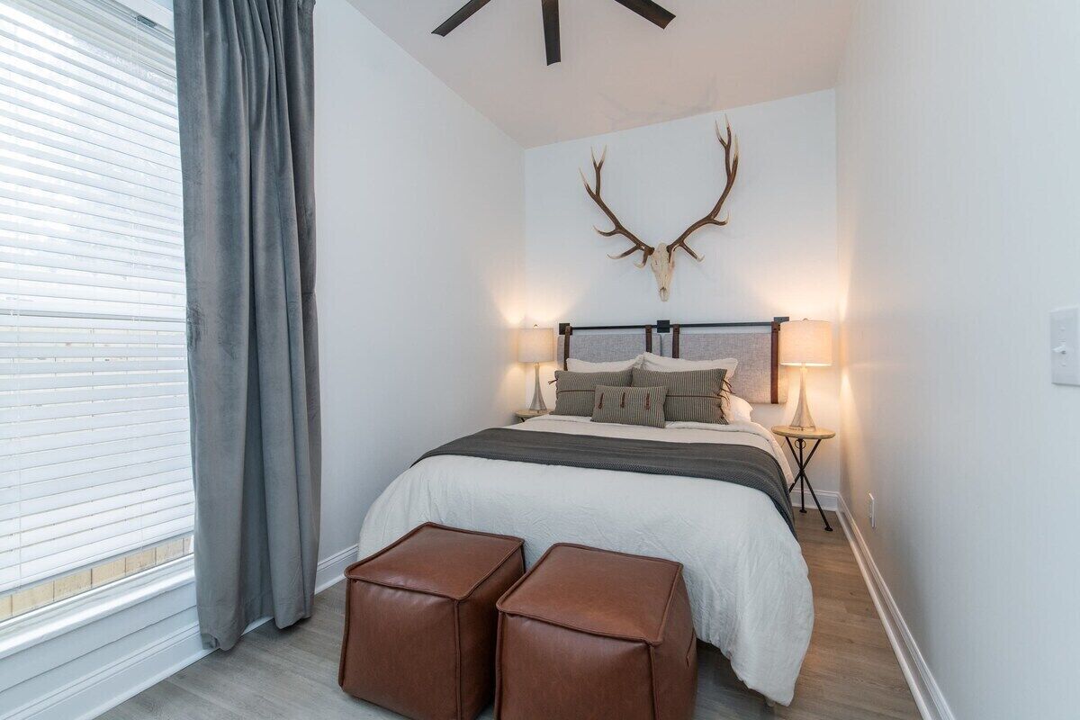 Stay in a newly renovated home in the heart of Dtown Lexington