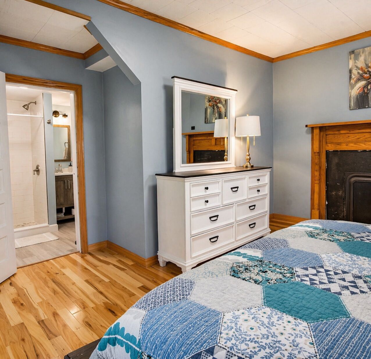 3 chambres, bureau, Wi-Fi gratuit, draps fournis