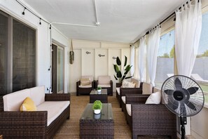 Interior - Oasis - Heated Pool - King Bed - Game Room - Golf (Mesa)