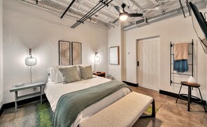 1 slaapkamer, een strijkplank/strijkijzer, reisbedje, gratis wifi