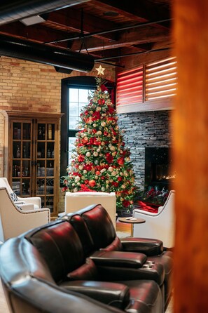 Interior - Industrial luxury in the heart of Downtown Traverse City (Traverse City)