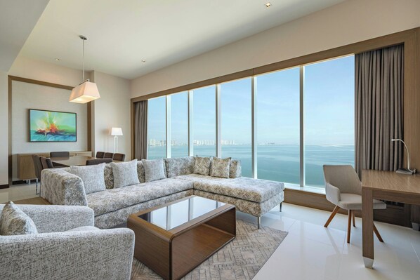 Apartment, 3 Bedrooms (Sea View) | Premium bedding, minibar, in-room safe, individually decorated