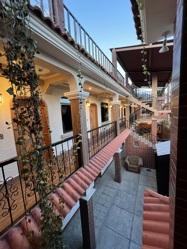 ด้านหน้าที่พัก