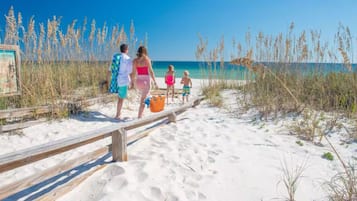 Solsenger og strandhåndklær