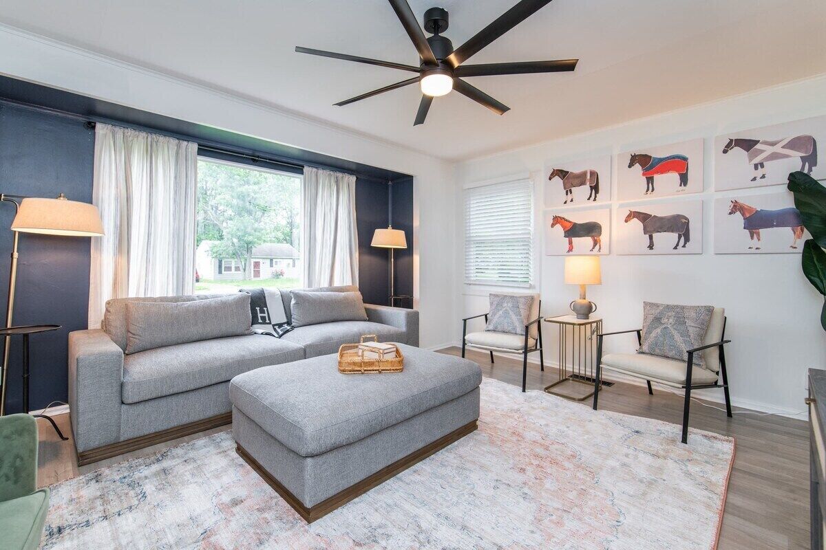 This house is a 3 bedroom(s), 1 bathrooms, located in Lexington, KY.