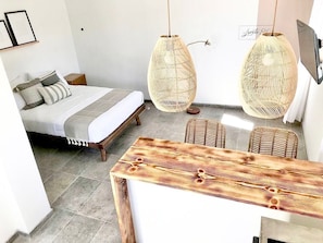 1 chambre, bureau, fer et planche à repasser, Wi-Fi gratuit