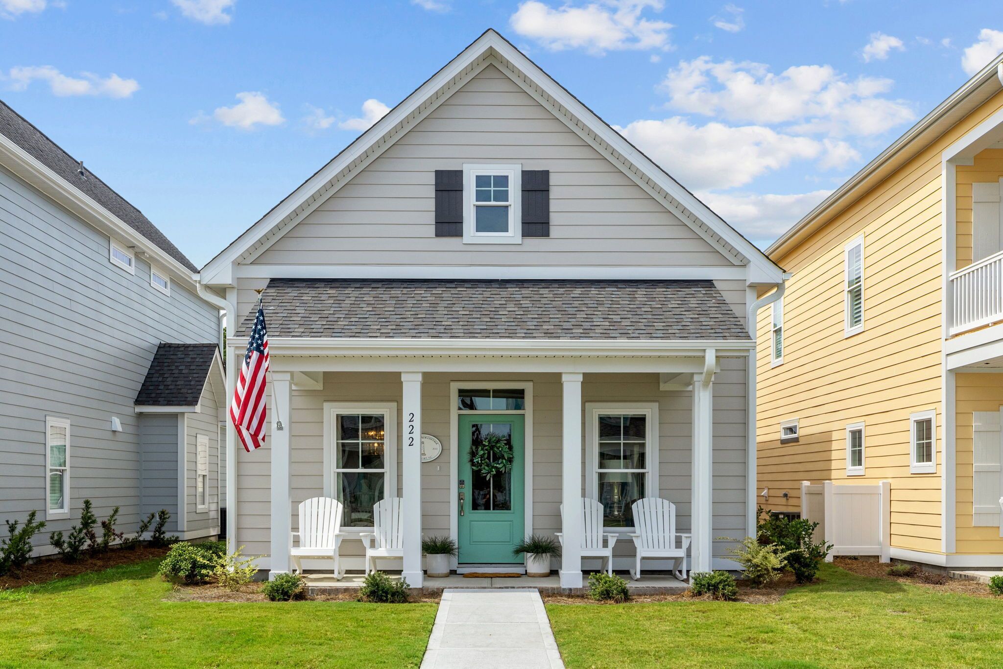 Coastal cottage in beautiful minutes from downtown Beaufort NC