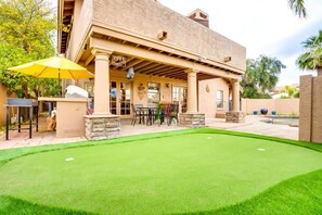 Outdoor dining - Fabulous luxury home in OLD TOWN SCOTTSDALE (Scottsdale)