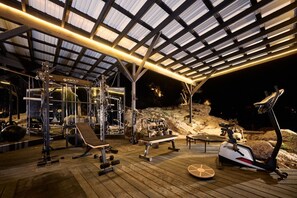 Fitness facility - Paradise Ranch Inn - Mindful Tent (Three Rivers)