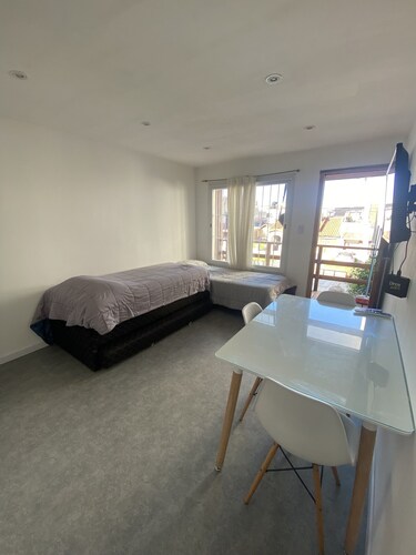 Apart hotel a 100 metros del mar en Av. Constitución y Derqui