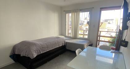 Apart hotel a 100 metros del mar en Av. Constitución y Derqui