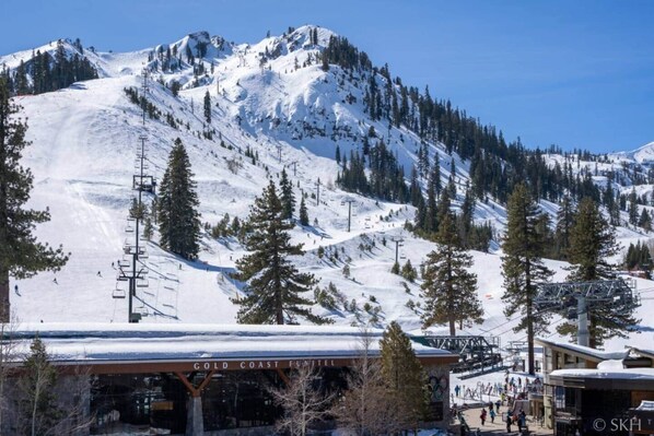 Snow and ski sports