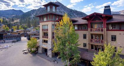 3BR Condo in Village at Palisades - Premier