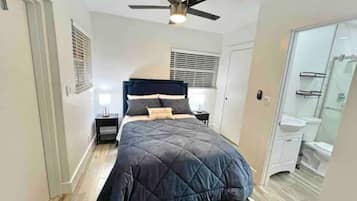 3 dormitorios, tabla de planchar con plancha, wifi gratis y ropa de cama